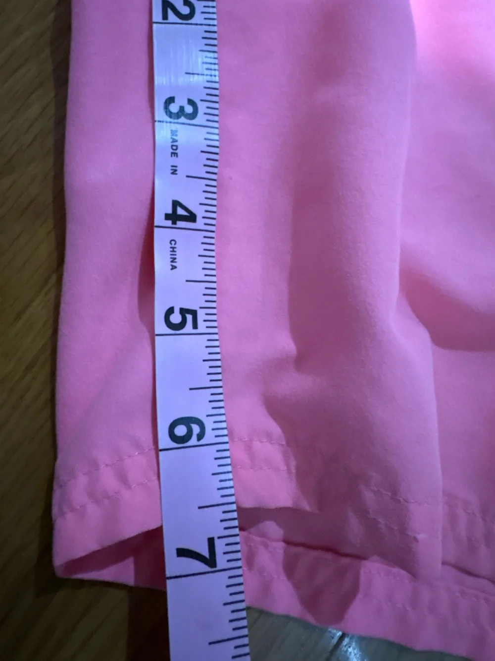 Vineyard Vines Men’s Pink Swim Trunks Board Shorts Size S/P